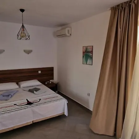 Villa Miramar 16c
